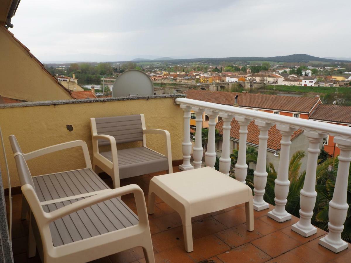 Villa El Cerezo Ciudad-Rodrigo Esterno foto