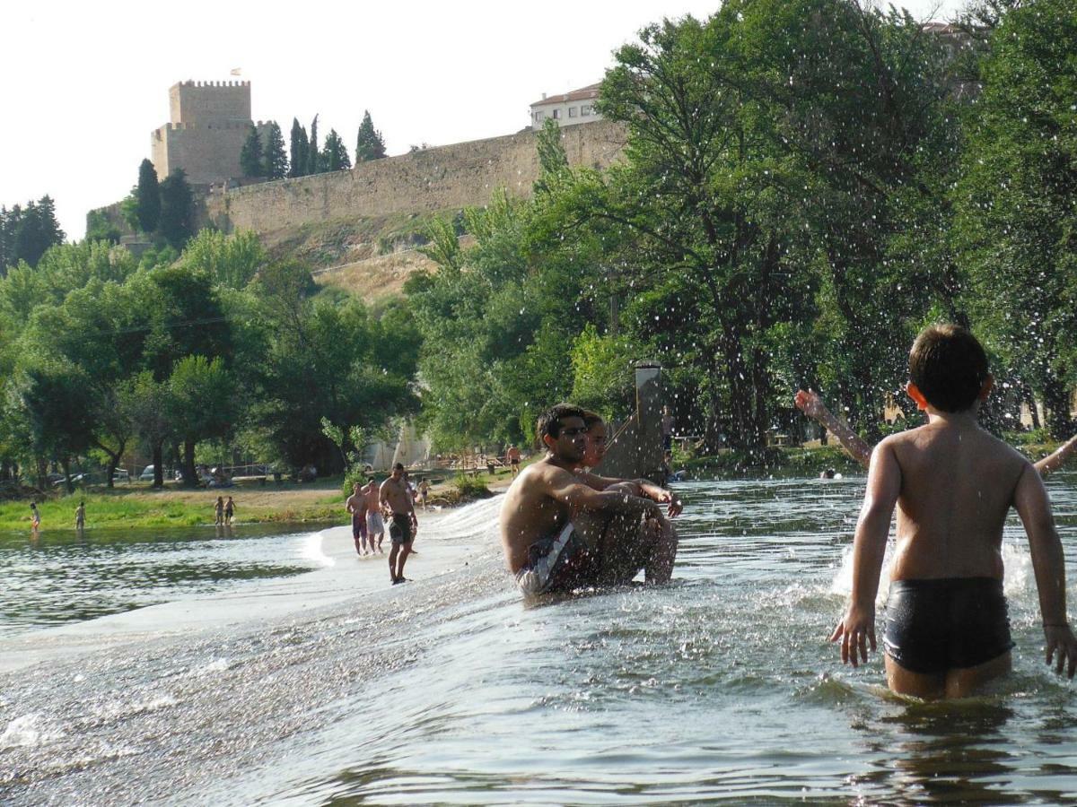 Villa El Cerezo Ciudad-Rodrigo Esterno foto